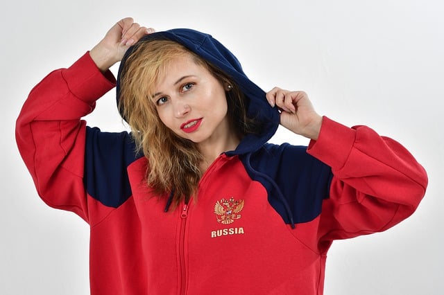 的夹击和精 的夹击和精